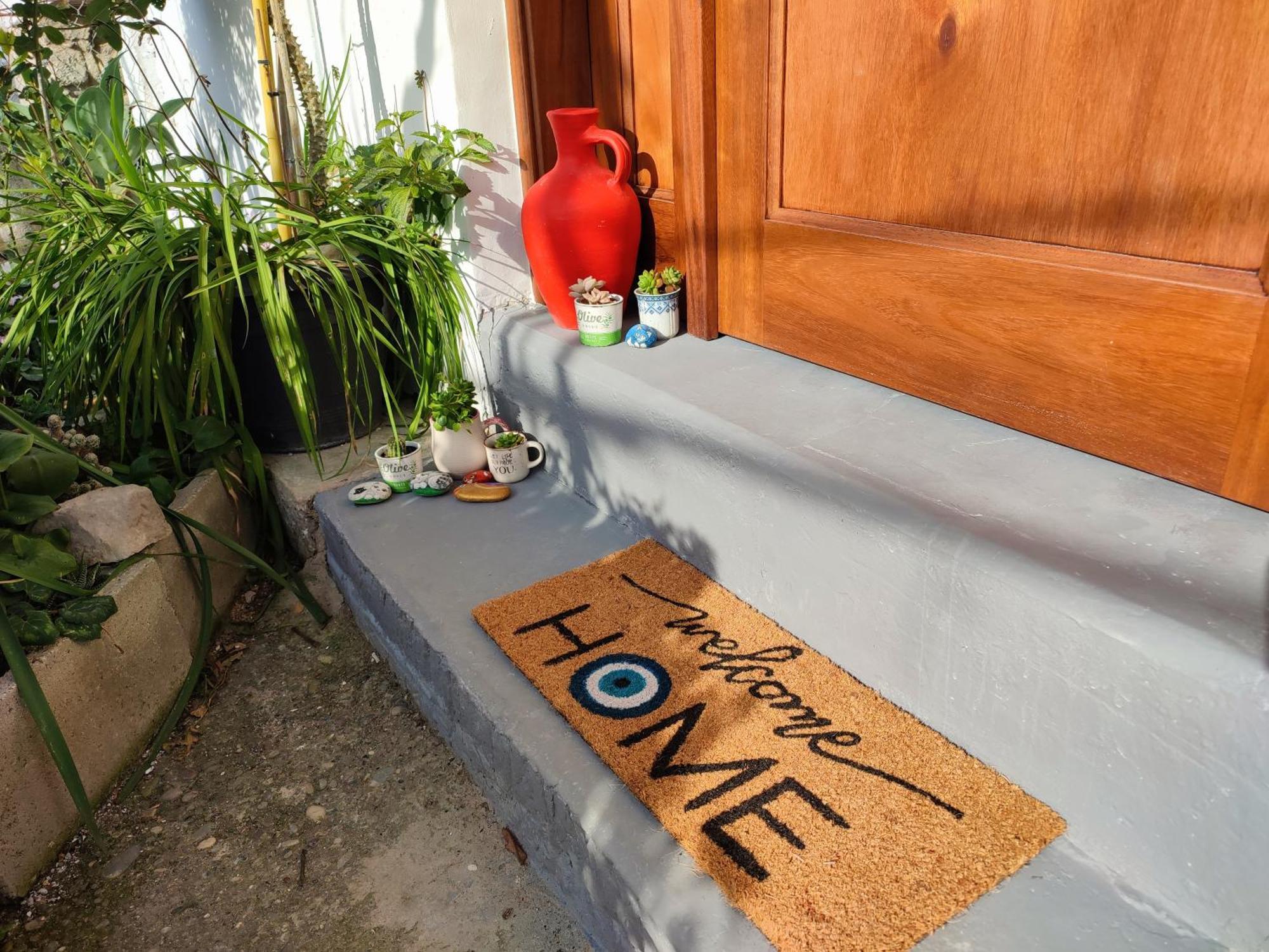 Faith'S Stone House Guest House Simou Exterior photo
